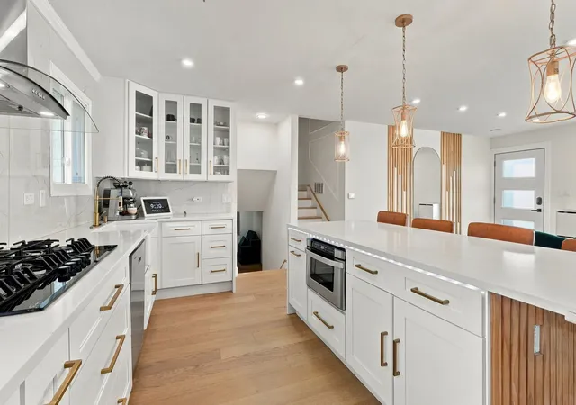 Photo 4 of Single family home for sale at 135 Julie Dr, Glenview, IL 60025 | MLS# 12782899 | Listing updated on 2026-10-28