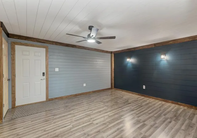 Photo 3 of Single family home for sale at 9237 Van Emmon Rd, Yorkville, IL 60560 | MLS# 12782953 | Listing updated on 2026-10-20