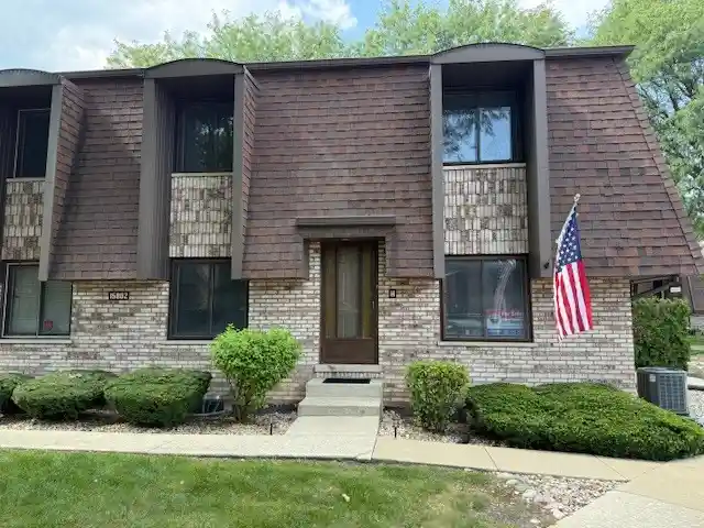 Listing Photo 1 - Condo for sale in 15802 Laramie Ave located at 15802 Laramie Ave, Oak Forest, IL 60452 - Unit 15802 Laramie Ave