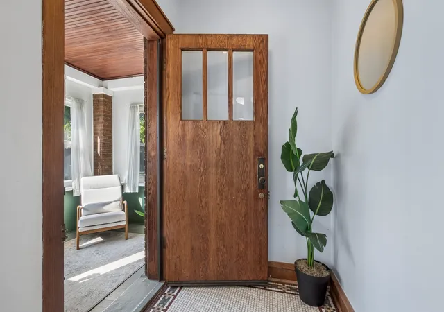 Photo 2 of Single family home for sale at 3923 N Mozart St, Chicago, IL 60618 | MLS# 12783014 | Listing updated on 2026-10-23