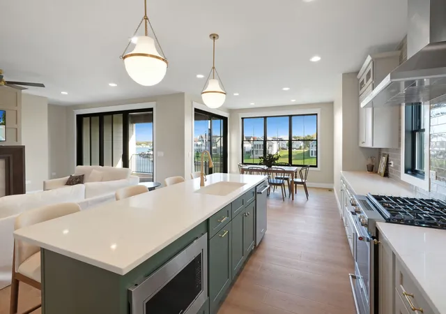 Listing Photo 4 - Condo for sale in building located at 7 Beech Tree Pl, Ottawa, IL 61350