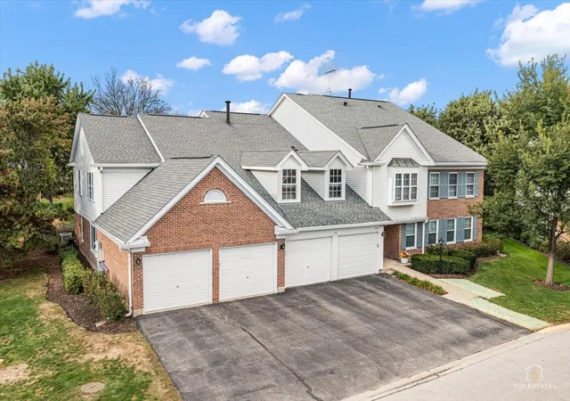 Townhouse for sale at 816 Butternut Ln #A, Mount Prospect, IL 60056 | MLS# 12783044