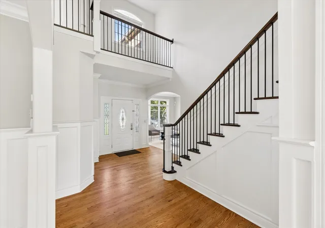 Photo 2 of Single family home for sale at 295 N Clinton Ave, Elmhurst, IL 60126 | MLS# 12783048 | Listing updated on 2026-10-22