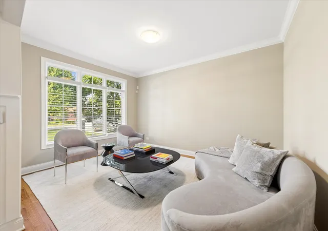 Photo 3 of Single family home for sale at 295 N Clinton Ave, Elmhurst, IL 60126 | MLS# 12783048 | Listing updated on 2026-10-22