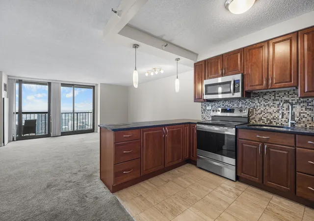 Photo 4 of Condo for sale at 10 E Ontario St #4705, Chicago, IL 60611 | MLS# 12783066 | Listing updated on 2026-10-20