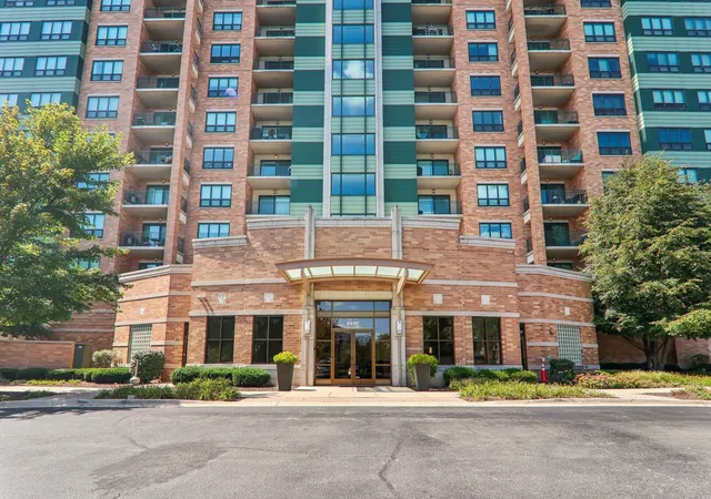 Condo for sale at 6420 Double Eagle Dr #609, Woodridge, IL 60517 | MLS# 12783108 | Listing updated on 2026-10-20