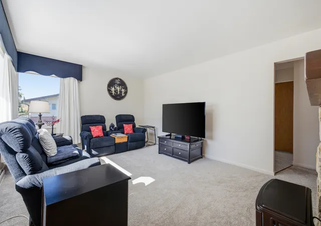 Photo 2 of Single family home for sale at 116 Dennis Dr, Bensenville, IL 60106 | MLS# 12783109 | Listing updated on 2026-10-22