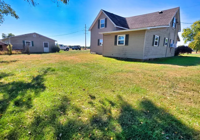 Photo 3 of Single family home for sale at 22800 Highway 45, Louisville, IL 62858 | MLS# 12783111 | Listing updated on 2026-10-20