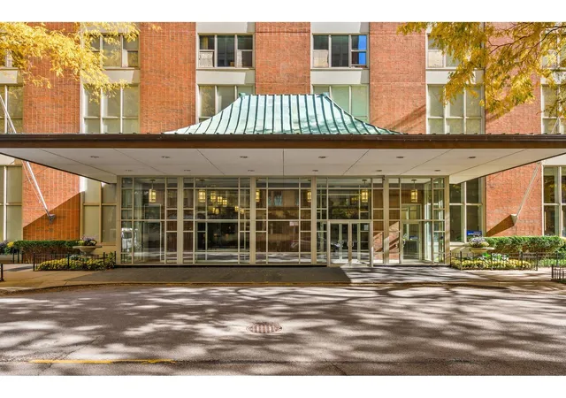Photo 2 of Condo for sale at 1325 N State Pkwy #4B, Chicago, IL 60610 | MLS# 12783126 | Listing updated on 2026-10-19