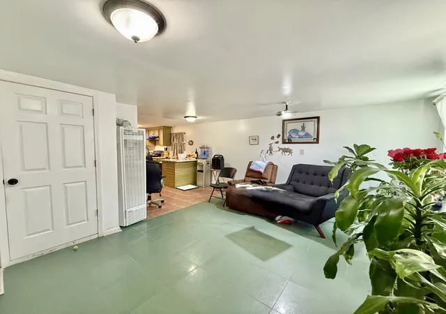 Listing Photo 3 - Condo for sale in building located at 2012 W 21st Pl, Chicago, IL 60608