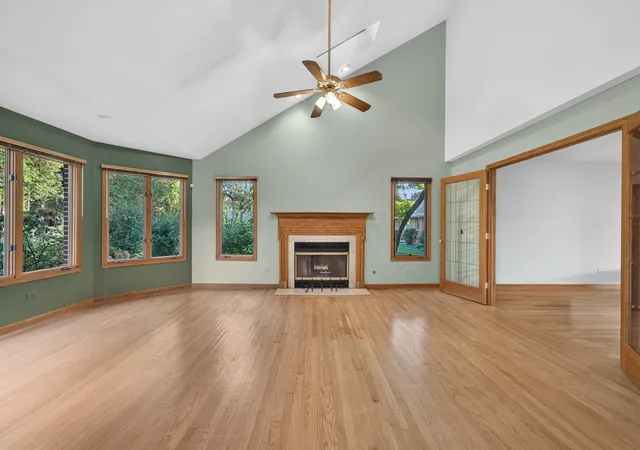 Photo 3 of Single family home for sale at 629 N Forrest Ave, Arlington Heights, IL 60004 | MLS# 12783143 | Listing updated on 2026-10-21