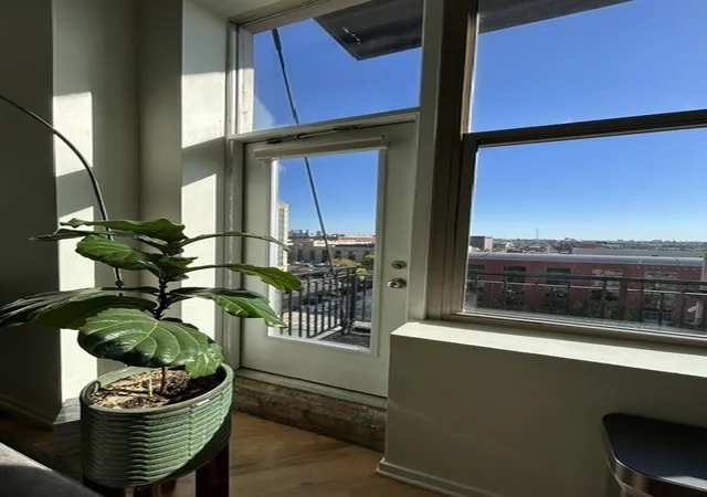 Photo 4 of Condo for sale at 500 S Clinton St #811, Chicago, IL 60607 | MLS# 12783150 | Listing updated on 2026-10-20