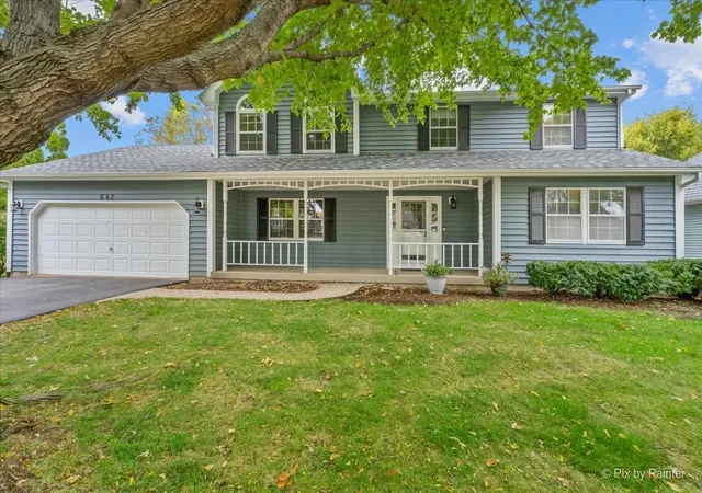 Photo 2 of Single family home for sale at 647 Oakhurst Dr, Naperville, IL 60540 | MLS# 12783214 | Listing updated on 2026-10-21