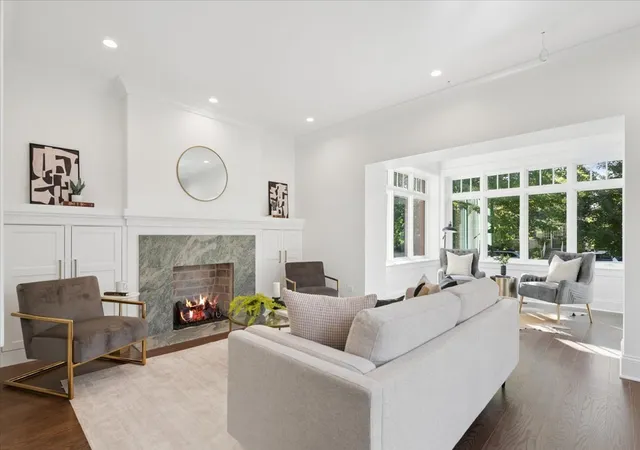 Photo 2 of Single family home for sale at 2616 W Sunnyside Ave, Chicago, IL 60625 | MLS# 12783259 | Listing updated on 2026-10-22