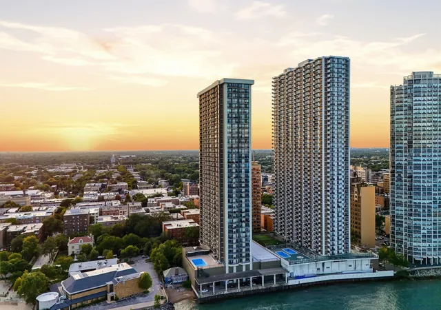 Photo 1 of Condo for sale at 6007 N Sheridan Rd #6H, Chicago, IL 60660 | MLS# 12783272 | Listing updated on 2026-10-18