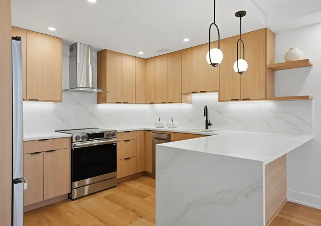 Photo 4 of Condo for sale at 6007 N Sheridan Rd #6H, Chicago, IL 60660 | MLS# 12783272 | Listing updated on 2026-10-18
