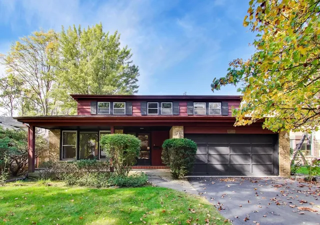 Single family home for sale at 1220 Brook Ln, Glenview, IL 60025 | MLS# 12783316