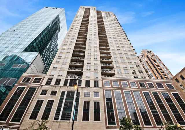 Condo for sale at 1111 S Wabash Ave #2801, Chicago, IL 60605 | MLS# 12783346