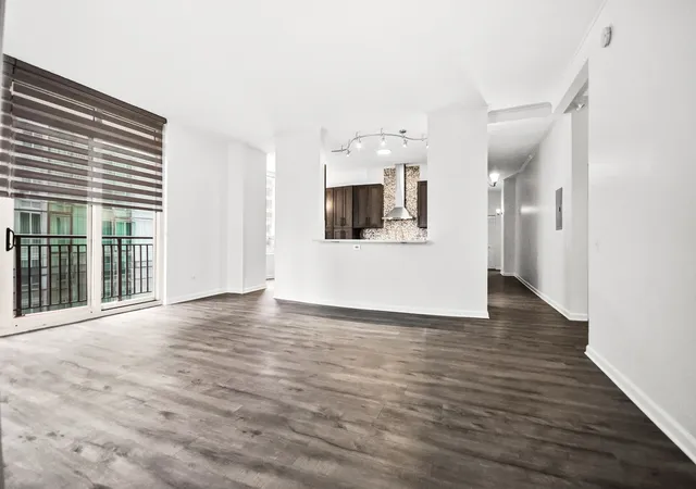 Photo 3 of Condo for sale at 1111 S Wabash Ave #2801, Chicago, IL 60605 | MLS# 12783346 | Listing updated on 2026-10-20