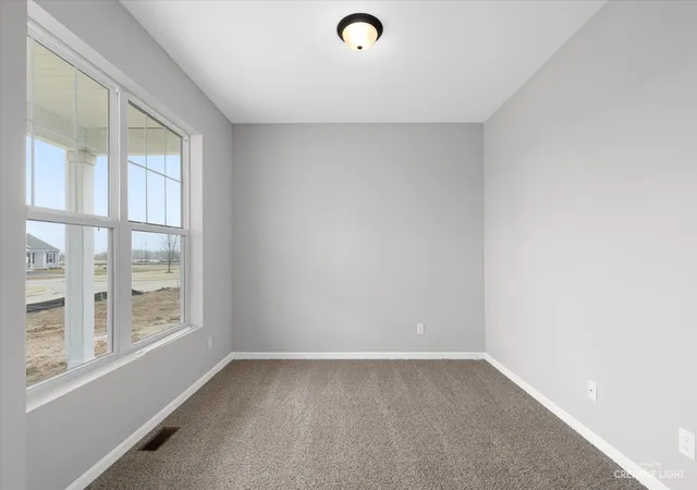 Photo 4 of Single family home for sale at 774 Cascade Dr, Marengo, IL 60152 | MLS# 12783360 | Listing updated on 2026-10-27
