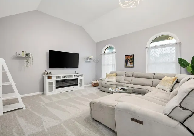 Photo 4 of Single family home for sale at 505 Freemont St, Yorkville, IL 60560 | MLS# 12783395 | Listing updated on 2026-10-22