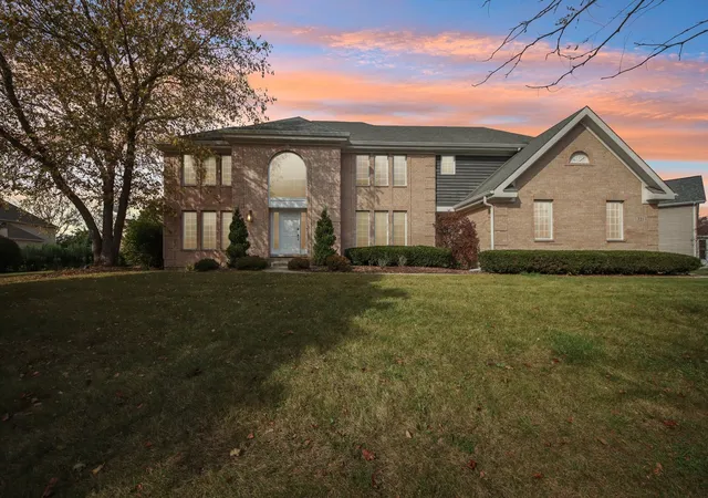 Single family home for sale at 721 Goldenrod Ct, Crystal Lake, IL 60014 | MLS# 12783405