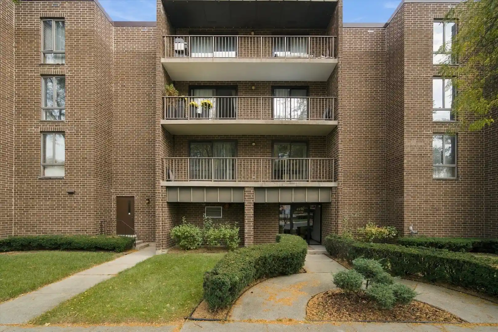 Listing Photo 1 - Condo for sale in 8350 W Addison St located at 8350 W Addison St, Chicago, IL 60634 - Unit #106