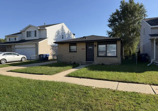 Photo 1 of Single family home for sale at 2829 139th Street, Blue Island, IL 60406 | MLS# 12783438 | Listing updated on 2026-10-22