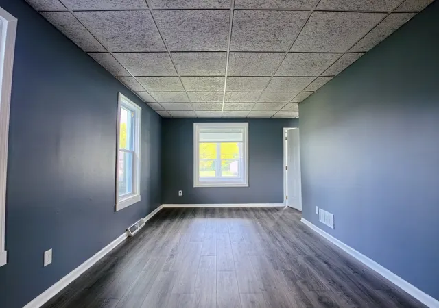 Photo 4 of Single family home for sale at 204 Penn St, Streator, IL 61364 | MLS# 12783454 | Listing updated on 2026-10-21