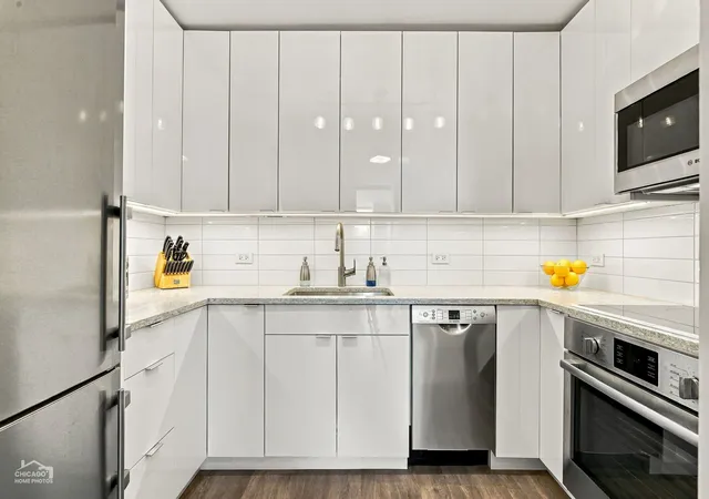 Photo 3 of Condo for sale at 340 W Diversey Pkwy #815, Chicago, IL 60657 | MLS# 12783515 | Listing updated on 2026-10-20