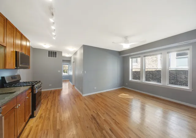 Photo 3 of Condo for sale at 1738 W Foster Ave #3R, Chicago, IL 60640 | MLS# 12783519 | Listing updated on 2026-10-28