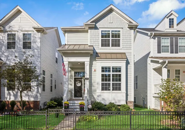 Photo 1 of Single family home for sale at 26 N Dryden Pl, Arlington Heights, IL 60004 | MLS# 12783539 | Listing updated on 2026-10-21