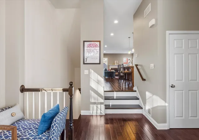 Photo 2 of Single family home for sale at 26 N Dryden Pl, Arlington Heights, IL 60004 | MLS# 12783539 | Listing updated on 2026-10-21