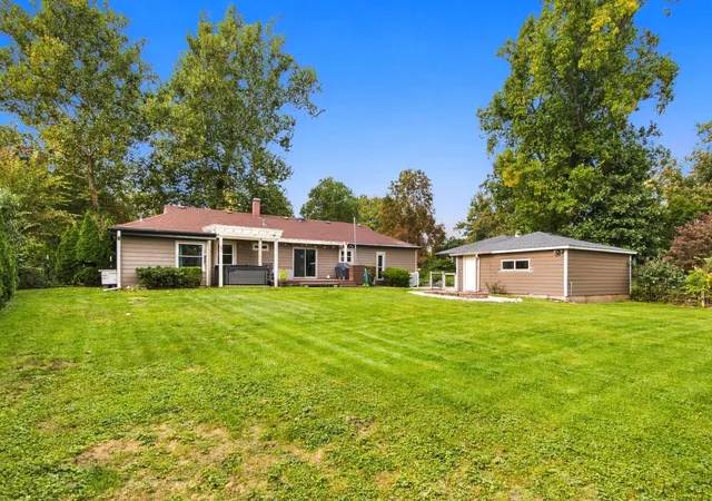 Photo 3 of Single family home for sale at 2n061 Virginia Ave, Glen Ellyn, IL 60137 | MLS# 12783603 | Listing updated on 2026-10-20
