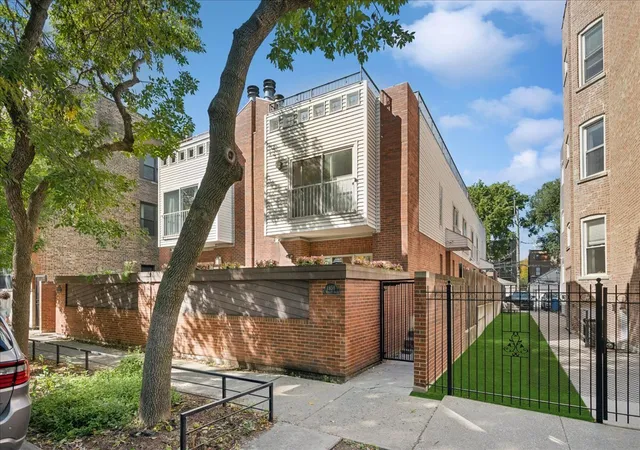 Photo 1 of Townhouse for sale at 1354 N Wolcott Ave #B, Chicago, IL 60622 | MLS# 12783628 | Listing updated on 2026-10-22