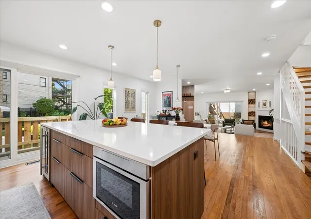 Photo 4 of Townhouse for sale at 1354 N Wolcott Ave #B, Chicago, IL 60622 | MLS# 12783628 | Listing updated on 2026-10-22