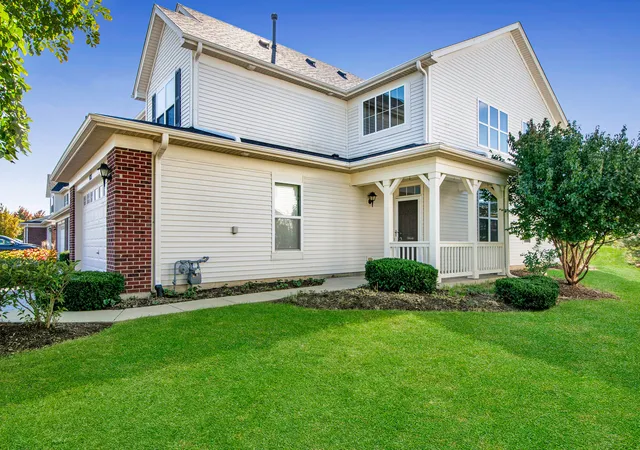 Photo 2 of Condo for sale at 483 Dancer Ln, Oswego, IL 60543 | MLS# 12783632 | Listing updated on 2026-10-18