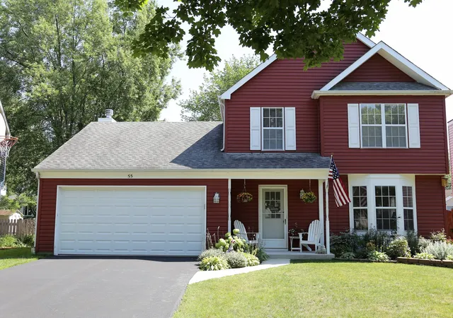 Photo 1 of Single family home for sale at 55 S Windsor Pl, Mundelein, IL 60060 | MLS# 12783643 | Listing updated on 2026-10-21