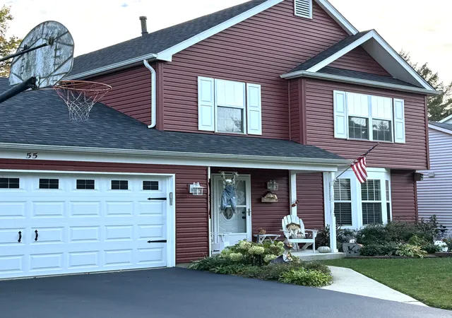 Photo 3 of Single family home for sale at 55 S Windsor Pl, Mundelein, IL 60060 | MLS# 12783643 | Listing updated on 2026-10-21