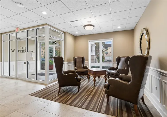 Listing Photo 4 - Condo for sale in building located at 799 Graceland Ave, Des Plaines, IL 60016 - Unit #207A