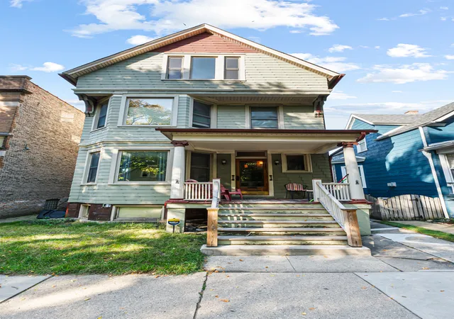 Listing Photo 1 - Condo for sale in building located at 4922 N Hamilton Ave, Chicago, IL 60625
