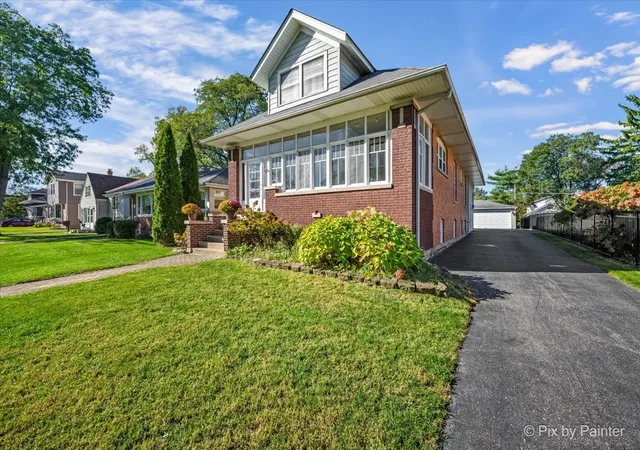 Photo 3 of Single family home for sale at 138 S Princeton Ave, Villa Park, IL 60181 | MLS# 12783661 | Listing updated on 2026-10-21