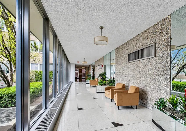 Photo 3 of Condo for sale at 3950 N Lake Shore Dr #1903, Chicago, IL 60613 | MLS# 12783666 | Listing updated on 2026-10-21