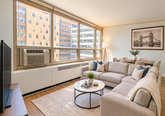 Photo 4 of Condo for sale at 3950 N Lake Shore Dr #1903, Chicago, IL 60613 | MLS# 12783666 | Listing updated on 2026-10-21