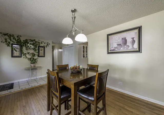 Photo 2 of Single family home for sale at 19 E Washington St, Round Lake Park, IL 60073 | MLS# 12783668 | Listing updated on 2026-10-20