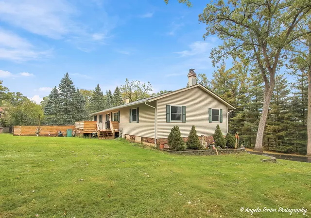 Single family home for sale at 8510 Coral Rd, Wonder Lake, IL 60097 | MLS# 12783670