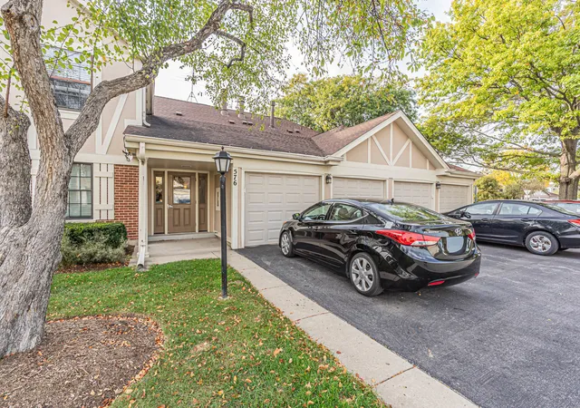 Photo 3 of Townhouse for sale at 576 Greystone Ln #C-2, Wheeling, IL 60090 | MLS# 12783686 | Listing updated on 2026-10-20