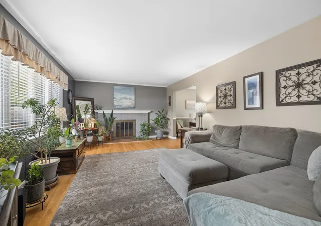 Photo 3 of Single family home for sale at 4216 149th Street, Midlothian, IL 60445 | MLS# 12783690 | Listing updated on 2026-10-27