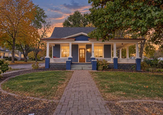 Photo 1 of Single family home for sale at 318 W High St, Monticello, IL 61856 | MLS# 12783698 | Listing updated on 2026-10-30