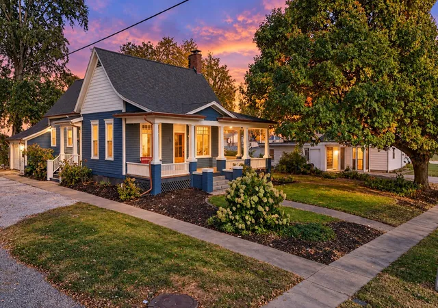 Photo 1 of Single family home for sale at 318 W High St, Monticello, IL 61856 | MLS# 12783698 | Listing updated on 2026-10-30